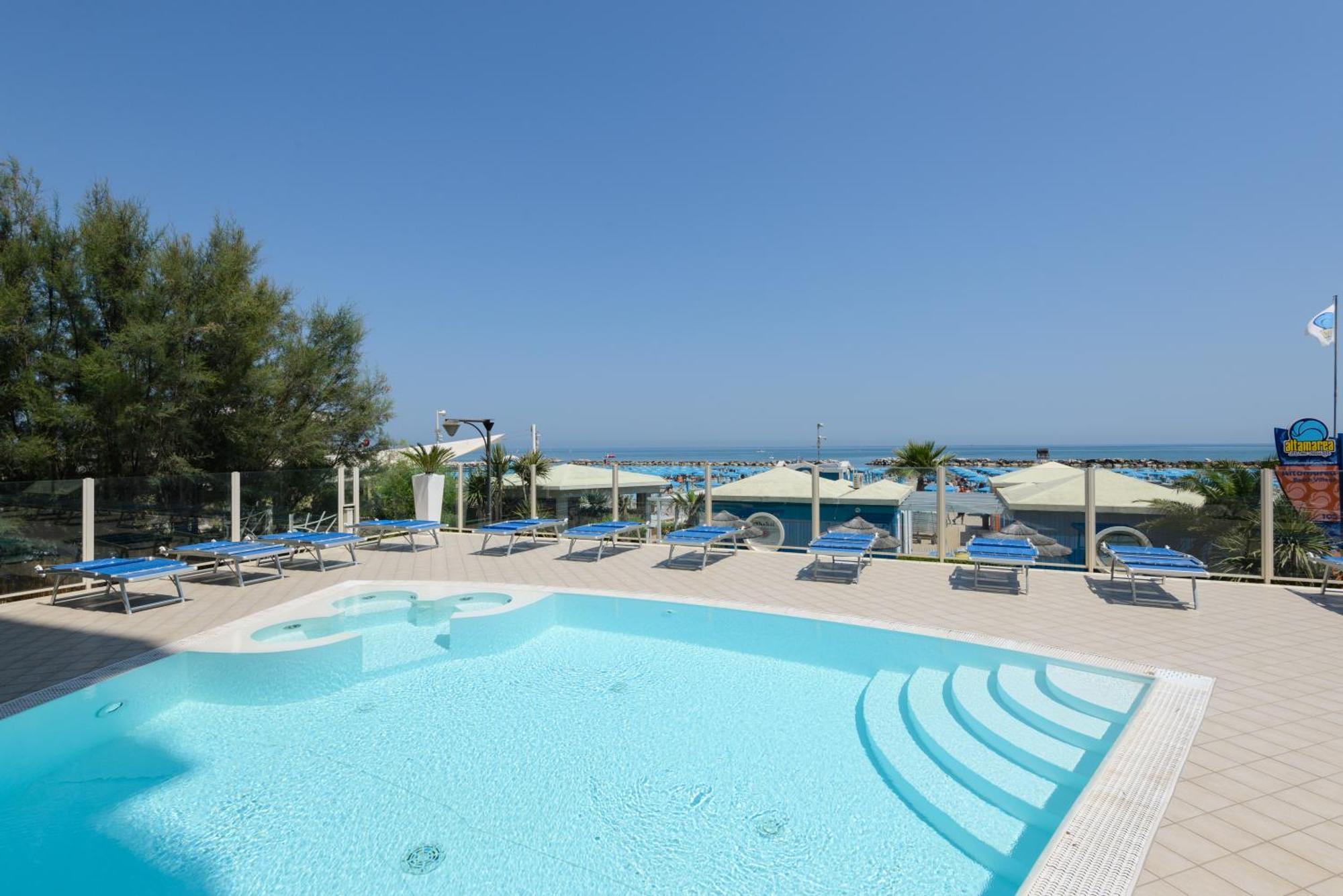 Diplomat Marine Hotel