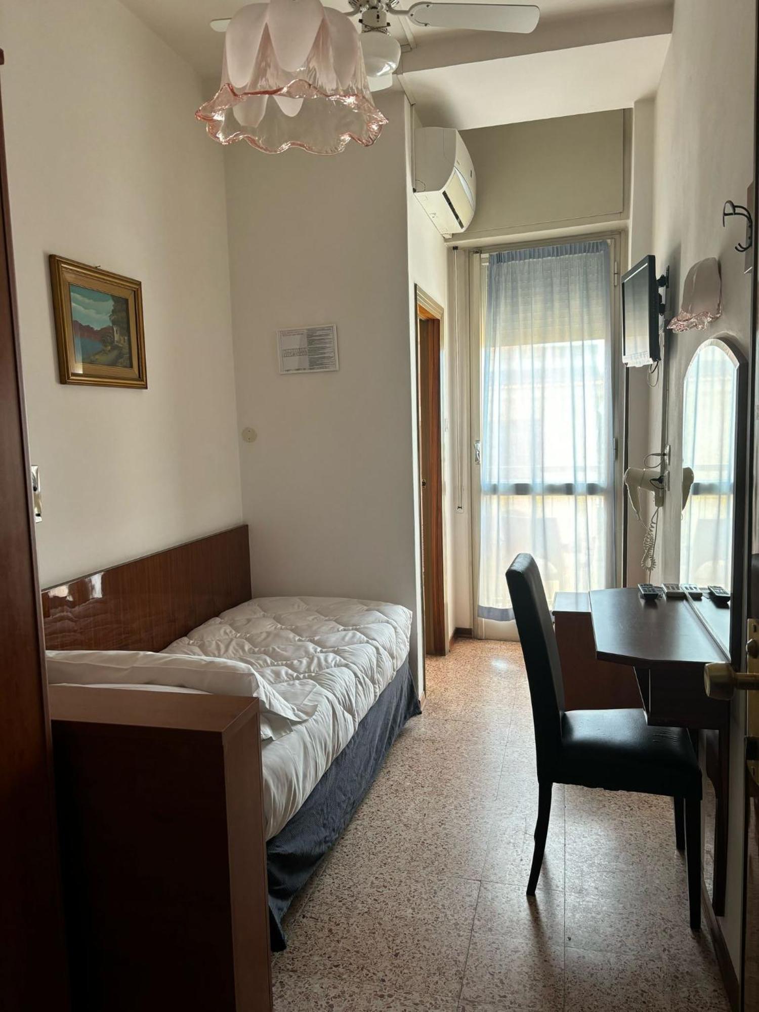 Diplomat Marine Hotel 3*